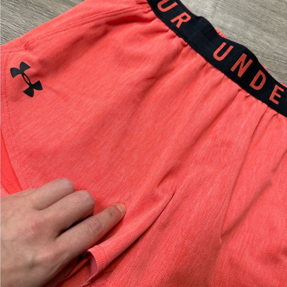 •UNDER ARMOUR• RUNNING SHORTS - Picture 3 of 6